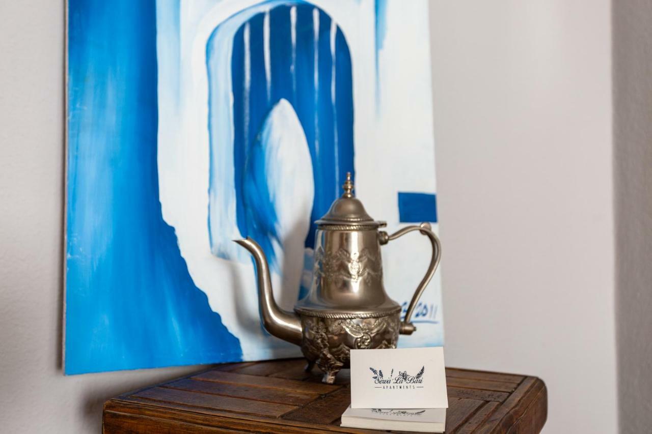 Serva La Bari Shared Apartment Seville Luaran gambar